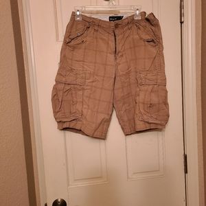 Men's size 32 Vurt cargo shorts